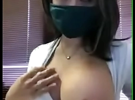 TANTE TETE GEDE PAMER DI KANTOR