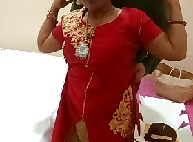 Indian Rich Beauty Married Bhabhi Fucked with Cake Delivery Boy on New Year Line Hot Sex get Creampied Pussy