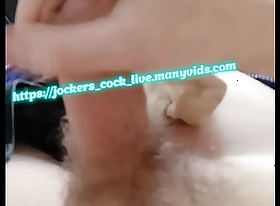 Hermaphrodite: 18 cm dick   beautiful pussy, cums applicable detach from the clitoris???